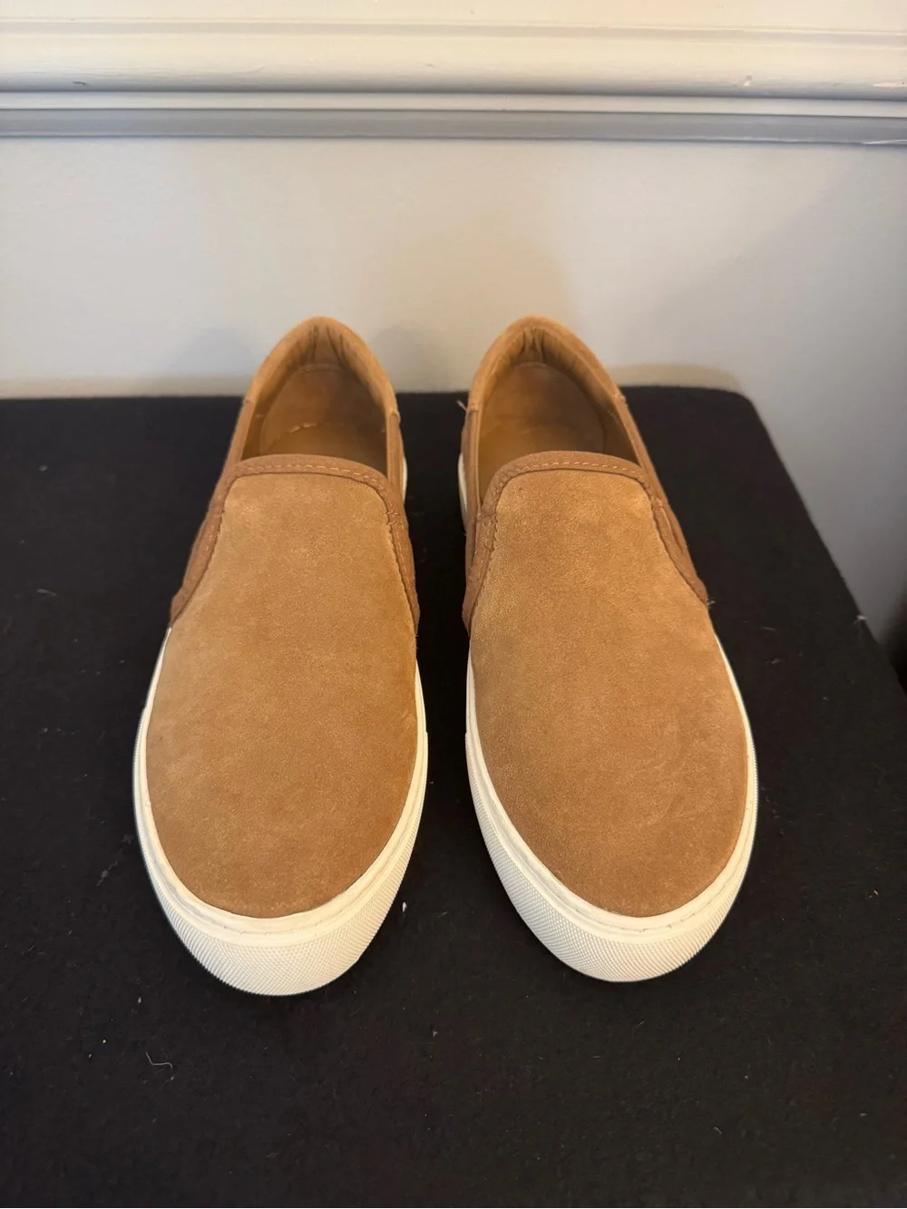 UGG Womens Jass Suede Slip-On Loafers in Light Brown Size 7.5